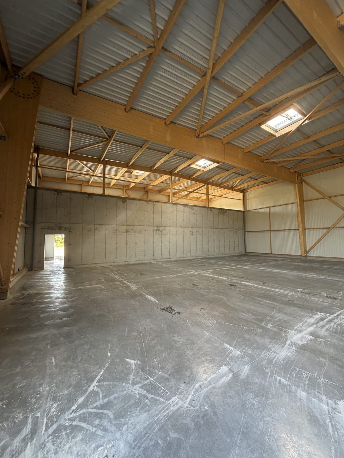Bâtiment de stockage et de bureaux à Bernay — photo 7