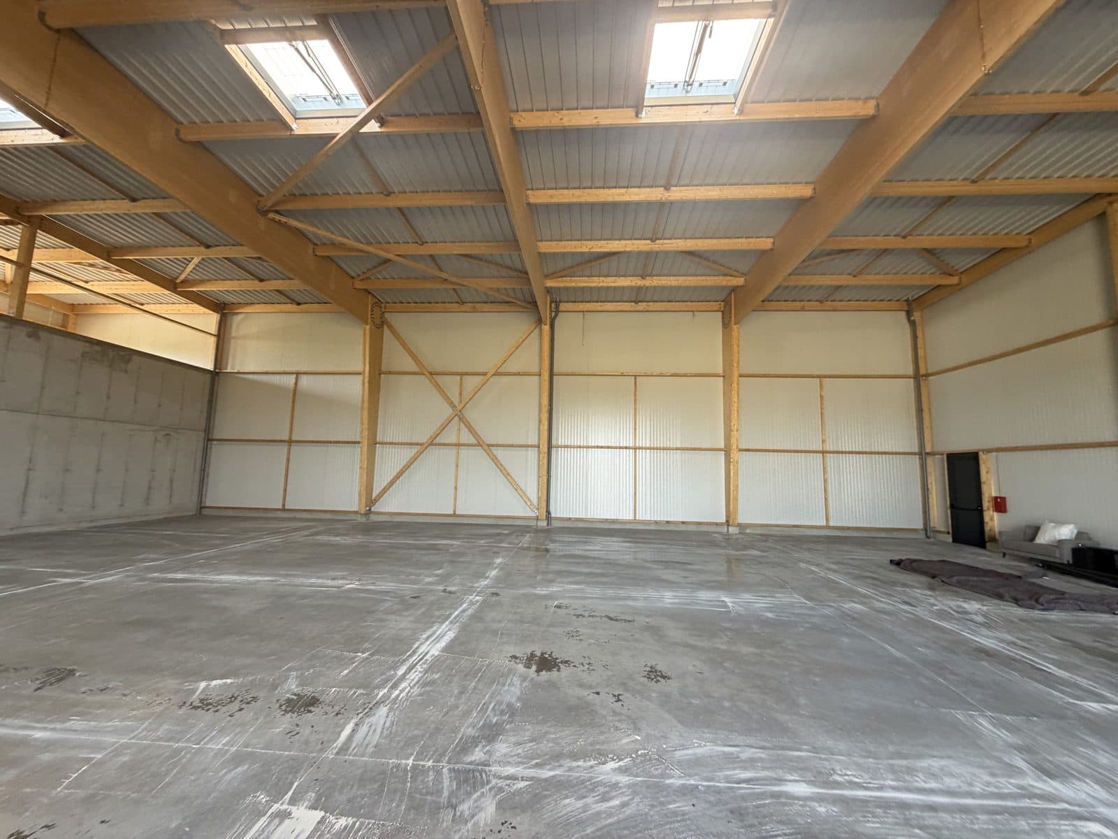 Bâtiment de stockage et de bureaux à Bernay — photo 8