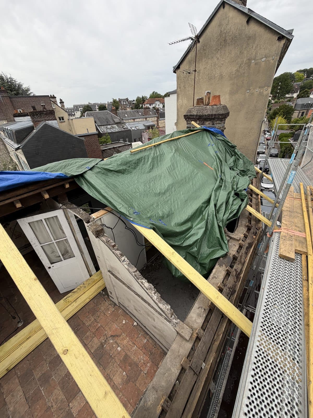 Surélévation d'une maison de ville à Rouen — photo 2
