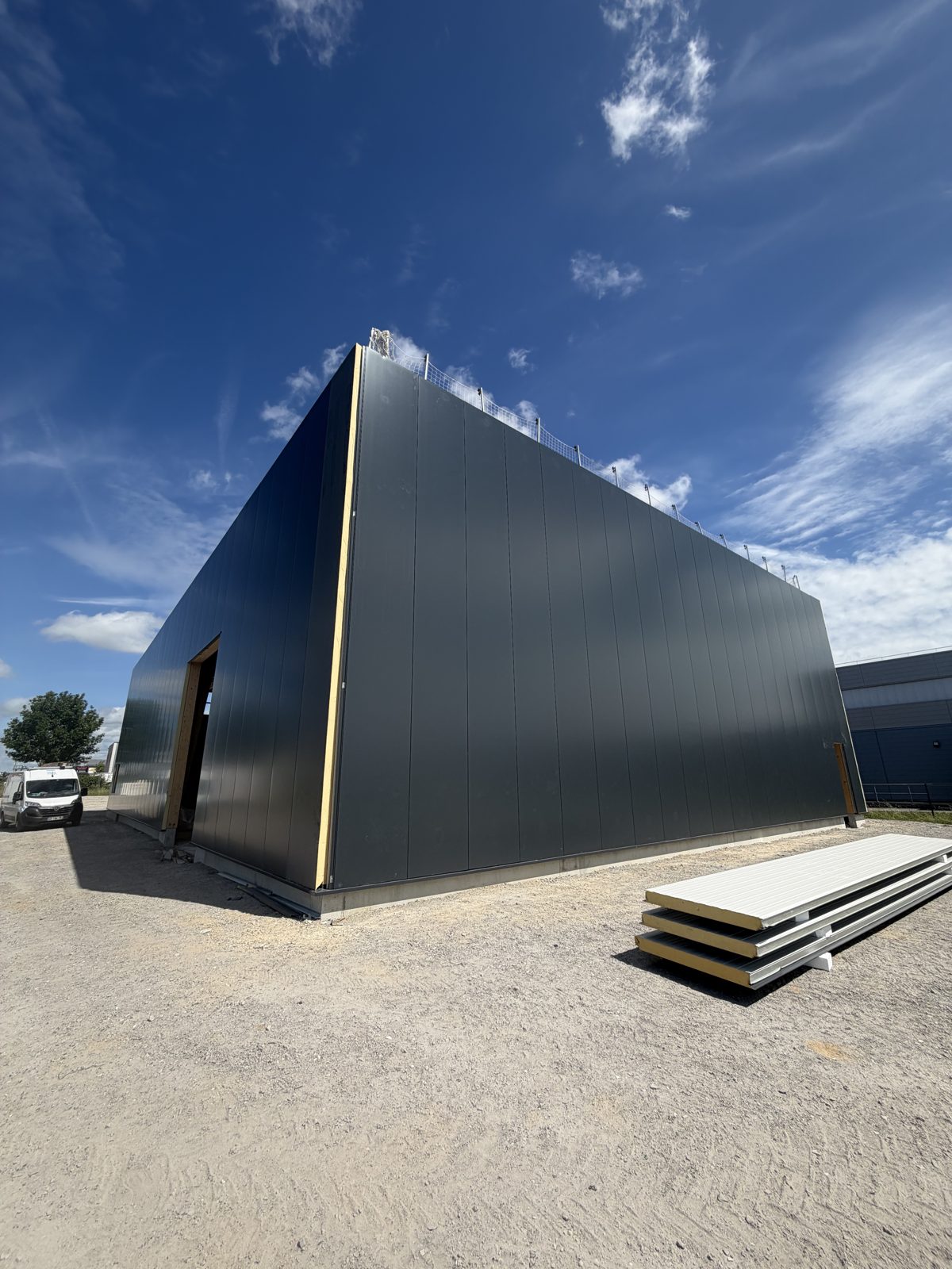 Bâtiment de stockage et de bureaux à Bernay — photo 5